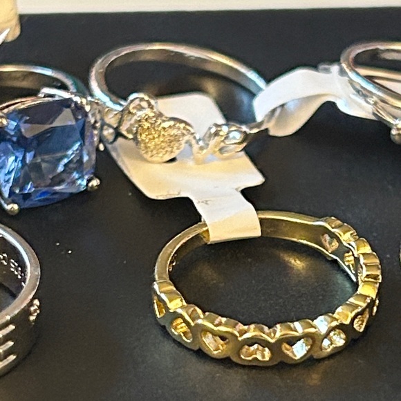 Elegant Women's Ring Set of 8 gemstone rings size 7 - Picture 4 of 4